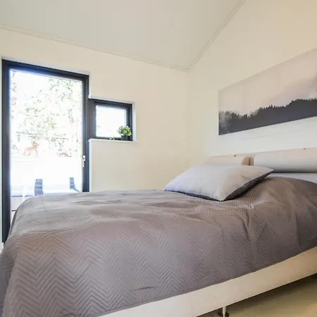 Five-Bedroom Holiday Home In Ebeltoft Ferienhaus