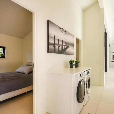 Дом отдыха Five-bedroom In *