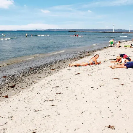 Дом отдыха Five-bedroom In