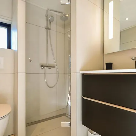 Five-Bedroom Holiday Home In Ebeltoft Ferienhaus