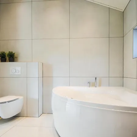 Five-Bedroom Holiday Home In Ebeltoft Ferienhaus *