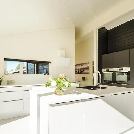 Ferienhaus Five-Bedroom Holiday Home In Ebeltoft *