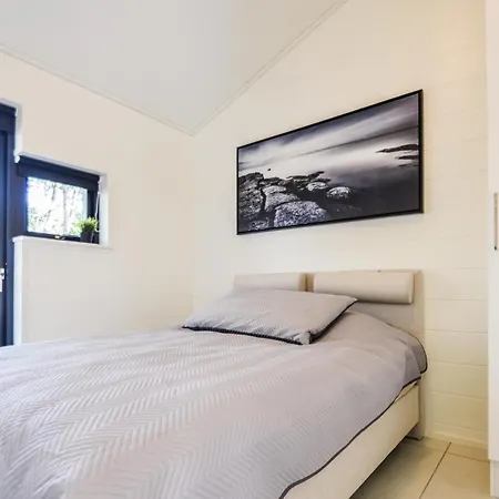 Five-bedroom In Дом отдыха Эбельтофт