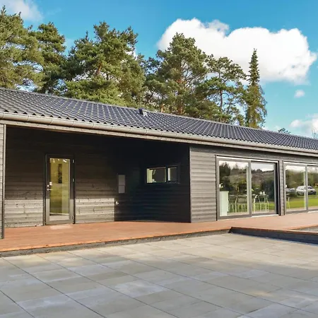 Five-Bedroom Holiday Home In Ebeltoft Ferienhaus