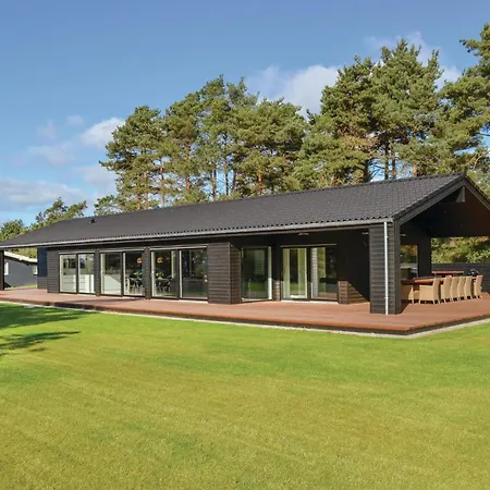 6 Bedroom Gorgeous In *