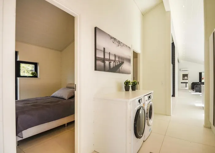 Сasa de vacaciones Five-bedroom In *