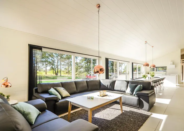 Сasa de vacaciones Five-bedroom In Ebeltoft